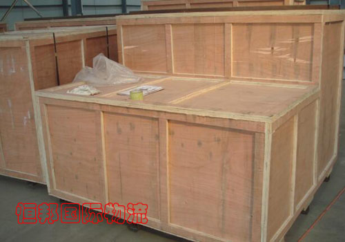 家具出口德国木箱包装配合海关查验